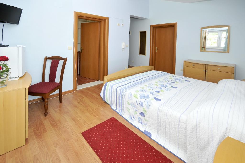Apartments Villa Lida トロギール エクステリア 写真
