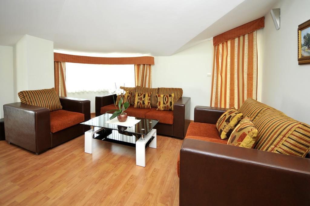 Apartments Villa Lida トロギール エクステリア 写真
