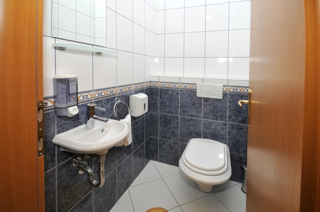 Apartments Villa Lida トロギール エクステリア 写真