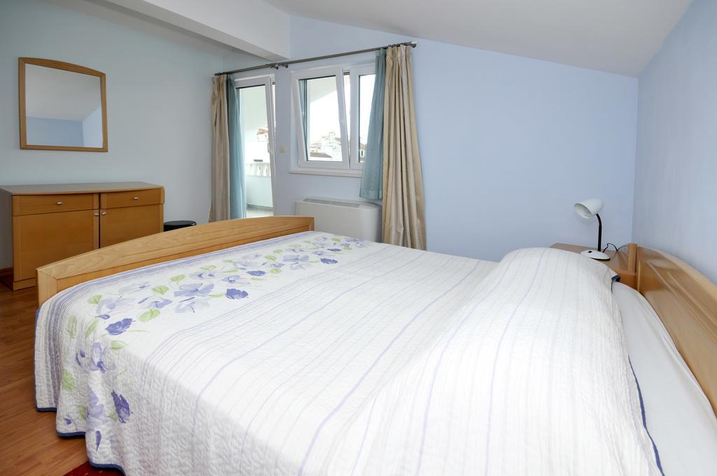 Apartments Villa Lida トロギール エクステリア 写真